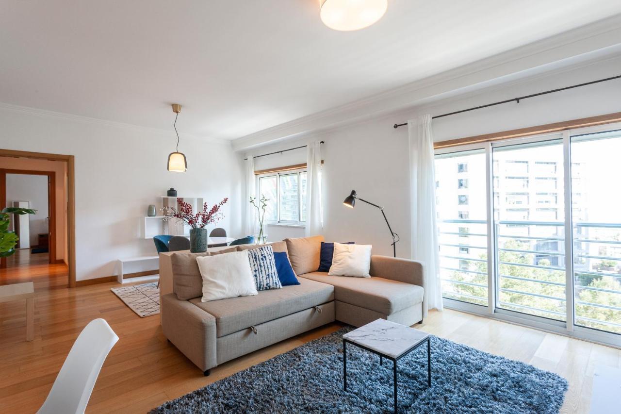 Central Orient Residence - Modern, Spacious And Sunny! By The River! Lisbon Exterior photo