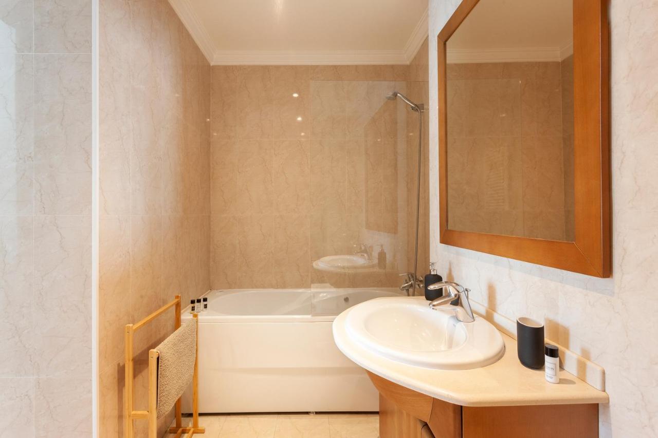 Central Orient Residence - Modern, Spacious And Sunny! By The River! Lisbon Exterior photo