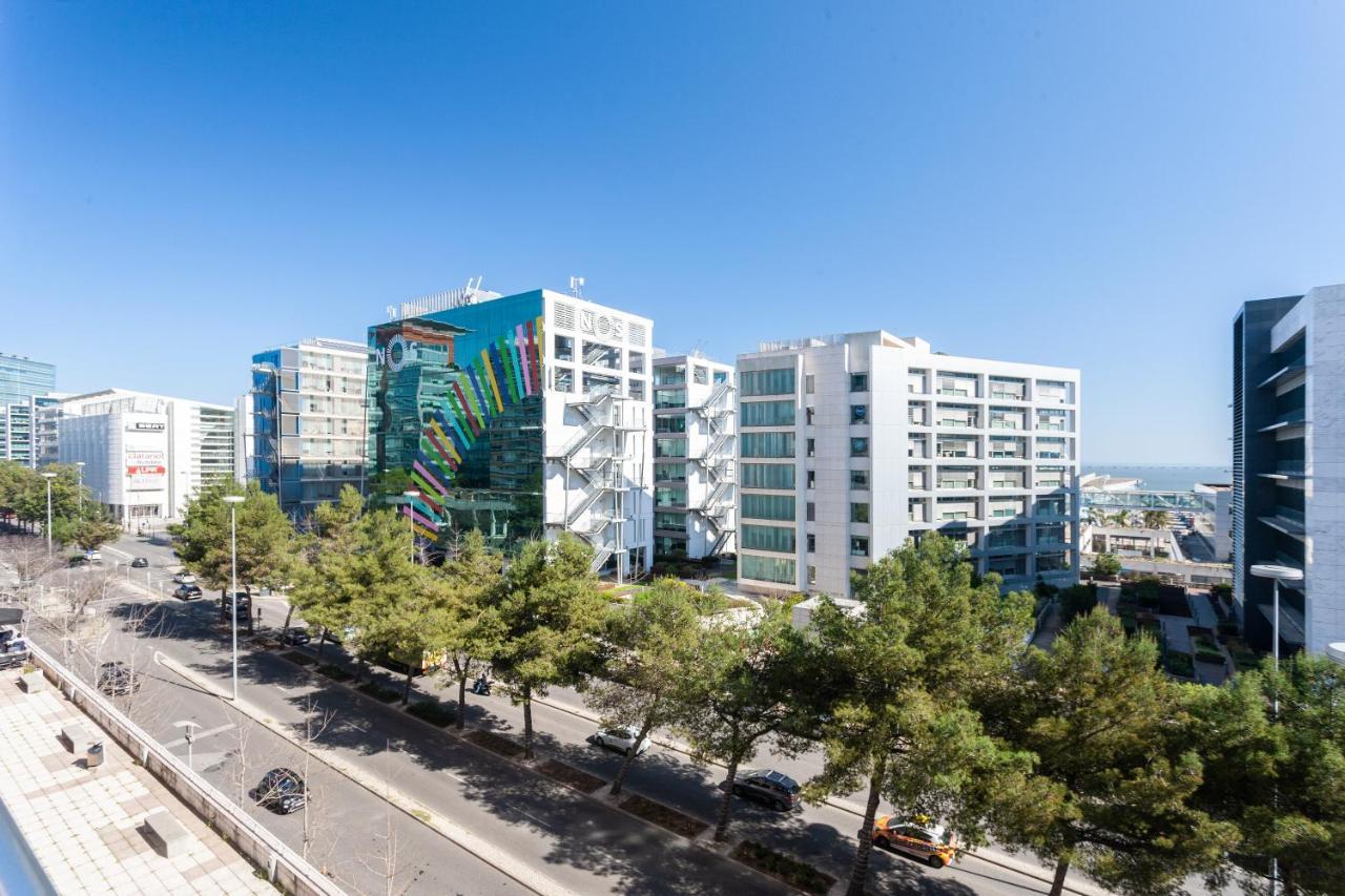 Central Orient Residence - Modern, Spacious And Sunny! By The River! Lisbon Exterior photo